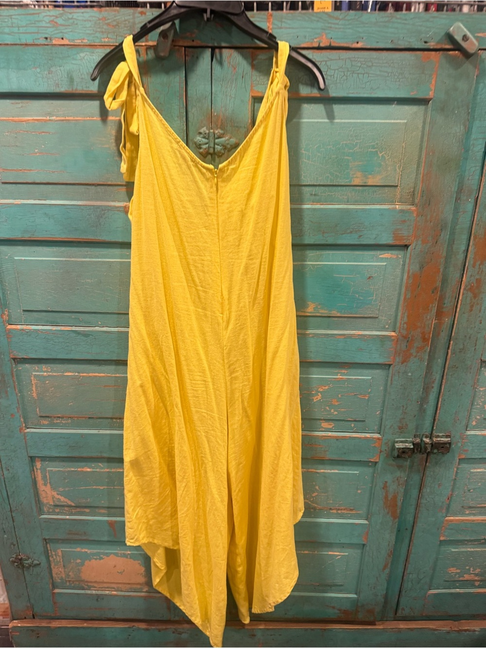 Vince Camuto FUN FLATTERING Yellow Asymmetrical Tie-Shoulder jumper☀️like NEW